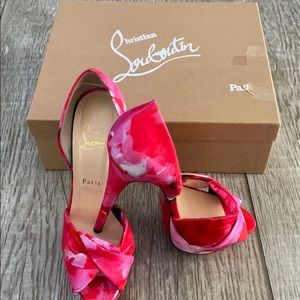 NEW- 39.5 Christian Louboutin sexy platforms